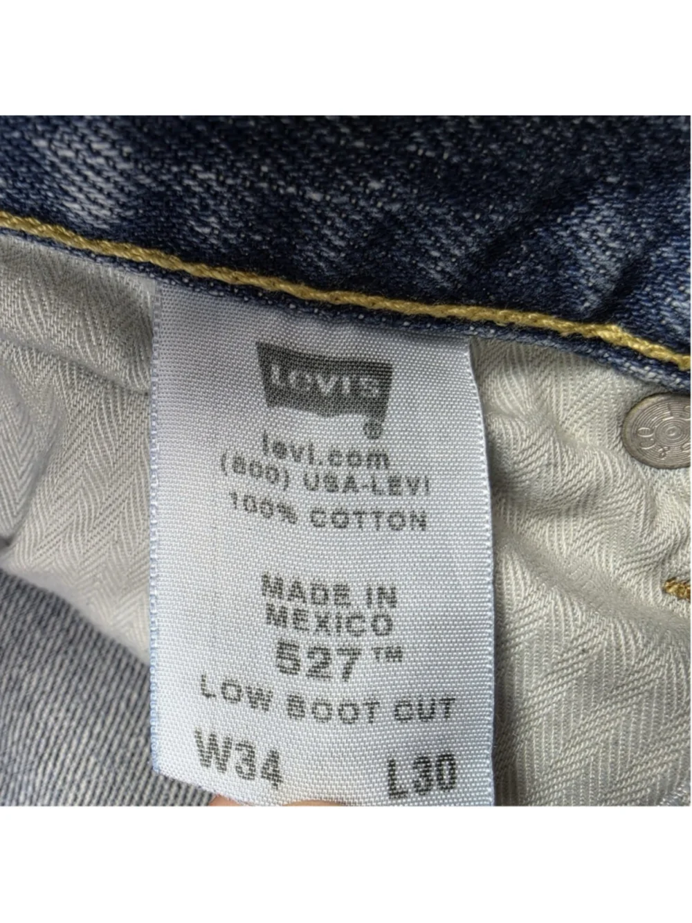 Levi’s 527 Low Boot Cut Jeans Men’s Light Wash Distressed Denim W34 L30